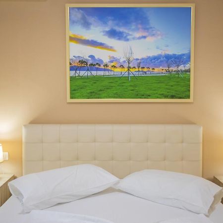 Jordan'S Hotel Vlorë Εξωτερικό φωτογραφία