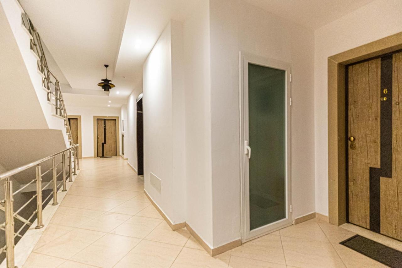 Jordan'S Hotel Vlorë Εξωτερικό φωτογραφία