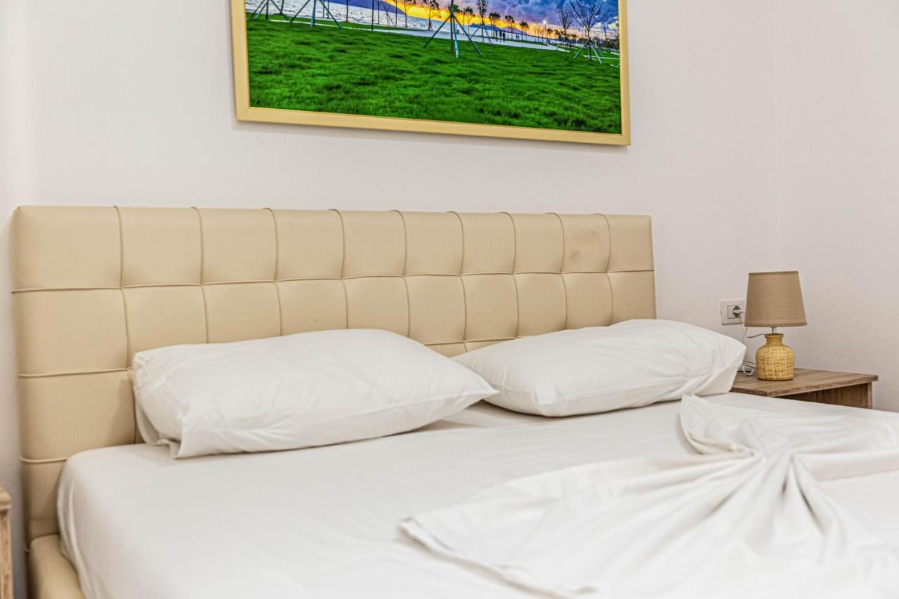 Jordan'S Hotel Vlorë Εξωτερικό φωτογραφία