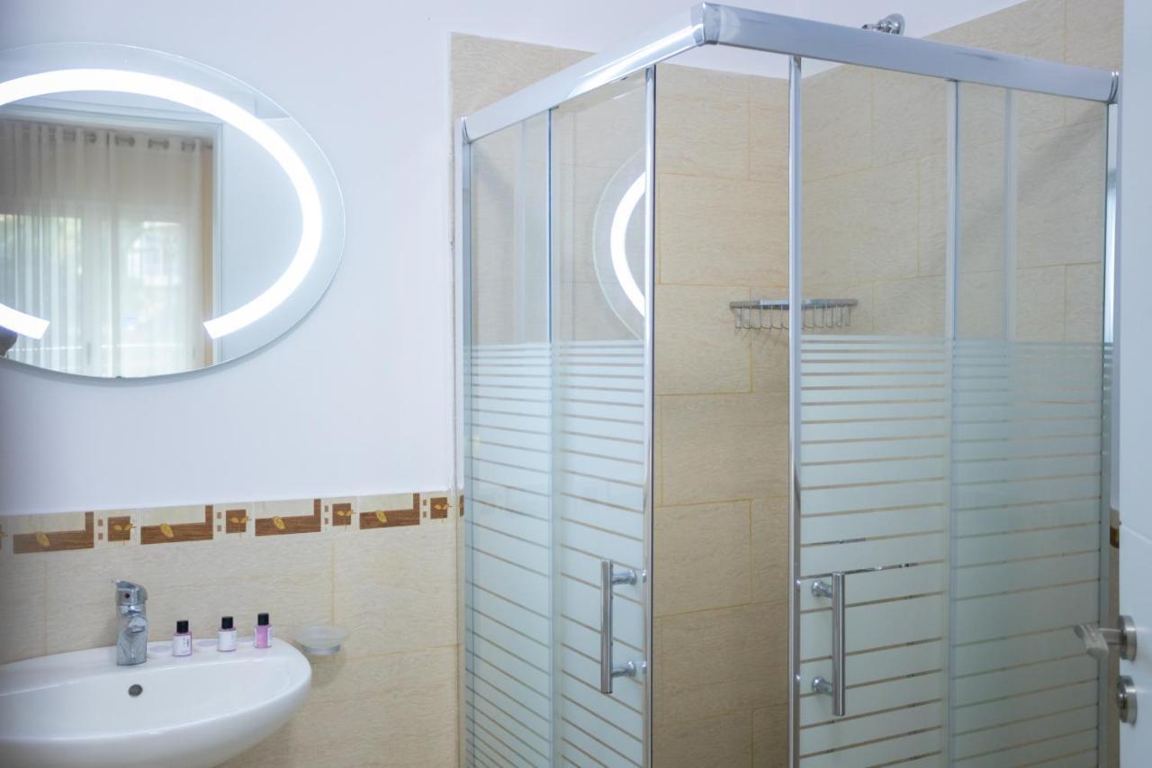 Jordan'S Hotel Vlorë Εξωτερικό φωτογραφία