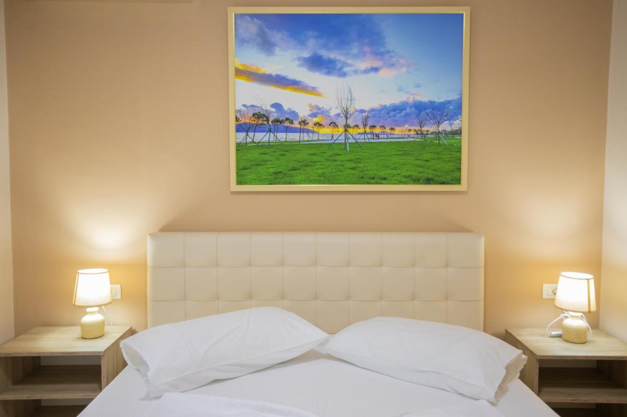Jordan'S Hotel Vlorë Εξωτερικό φωτογραφία