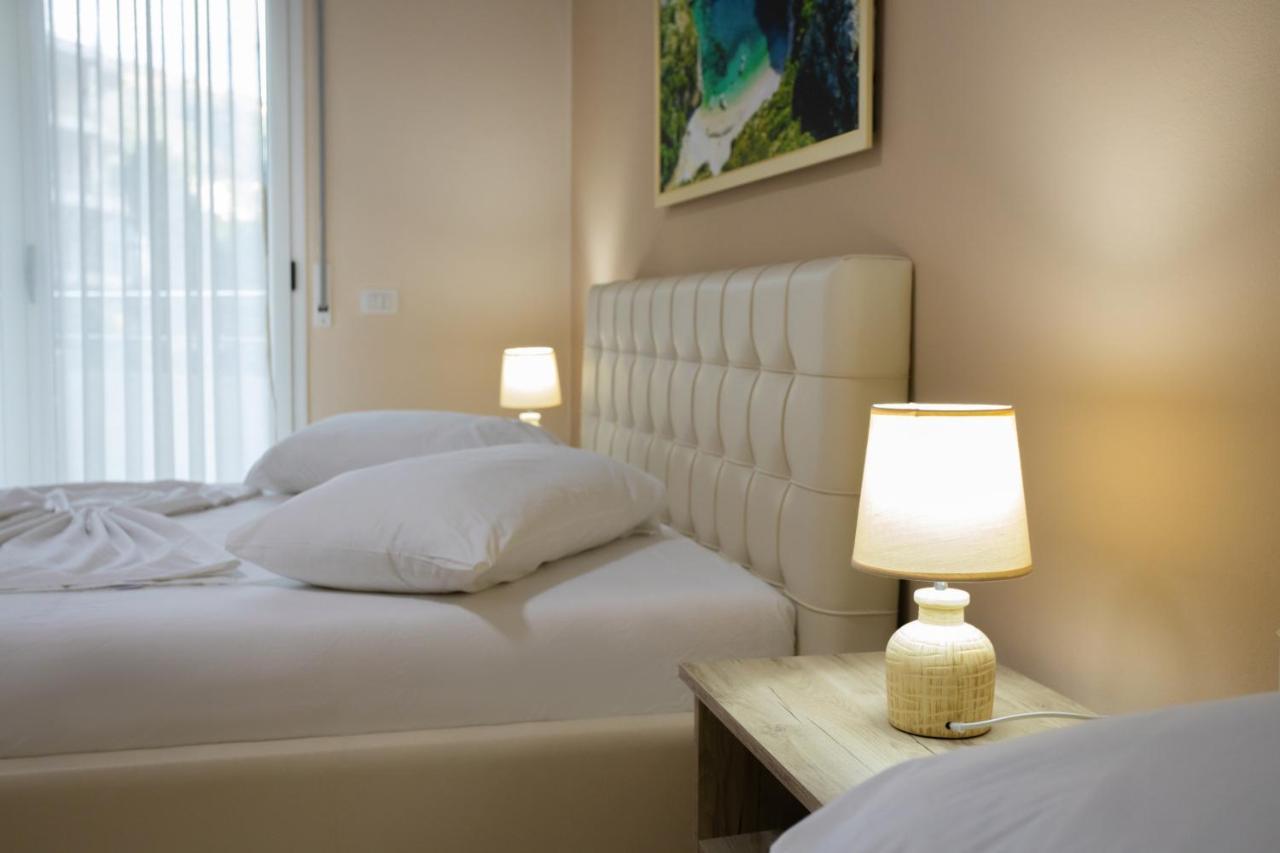 Jordan'S Hotel Vlorë Εξωτερικό φωτογραφία